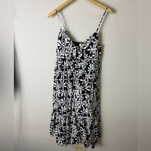 J. Crew factory black and white floral print with keyhole front size 6P
